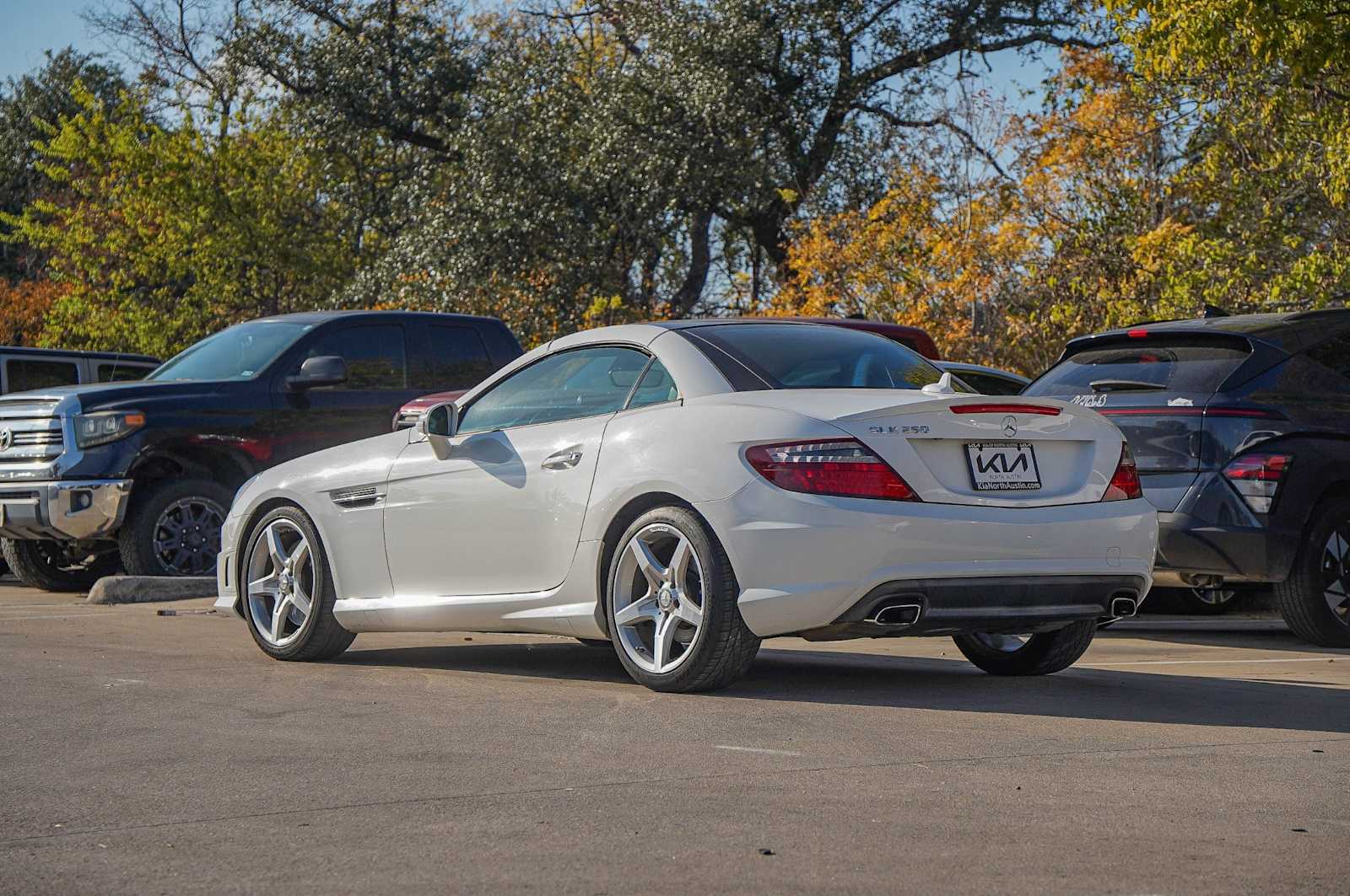 Thumbnail: 2015 Mercedes-Benz SLK - 5