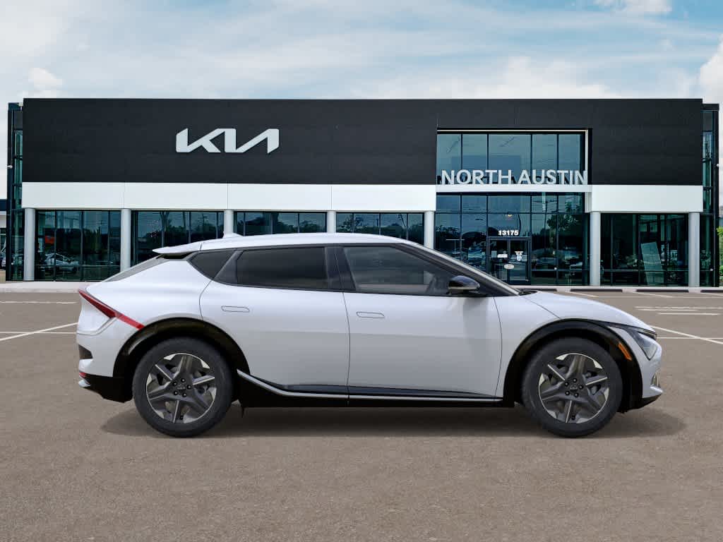 Thumbnail: 2026 Kia EV6 - 7