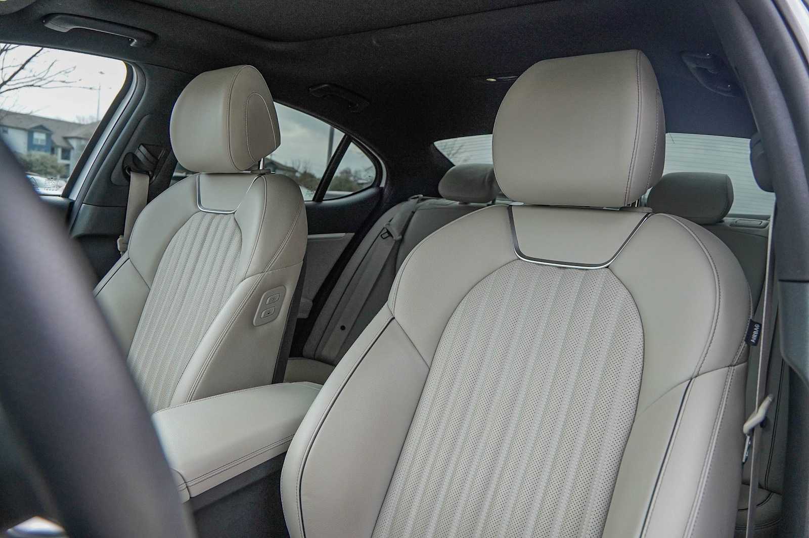 Thumbnail: 2023 Genesis G70 - 11