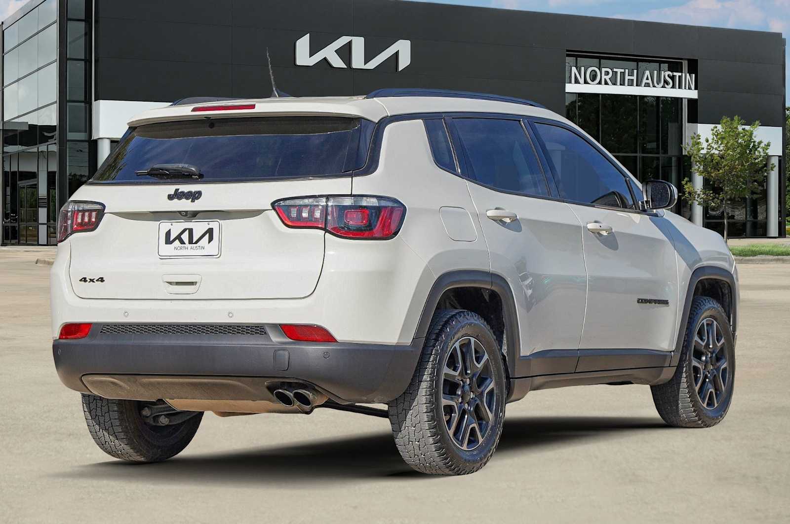Thumbnail: 2019 Jeep Compass - 6