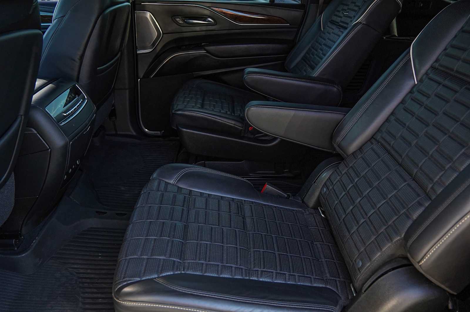 Thumbnail: 2021 Cadillac Escalade - 30