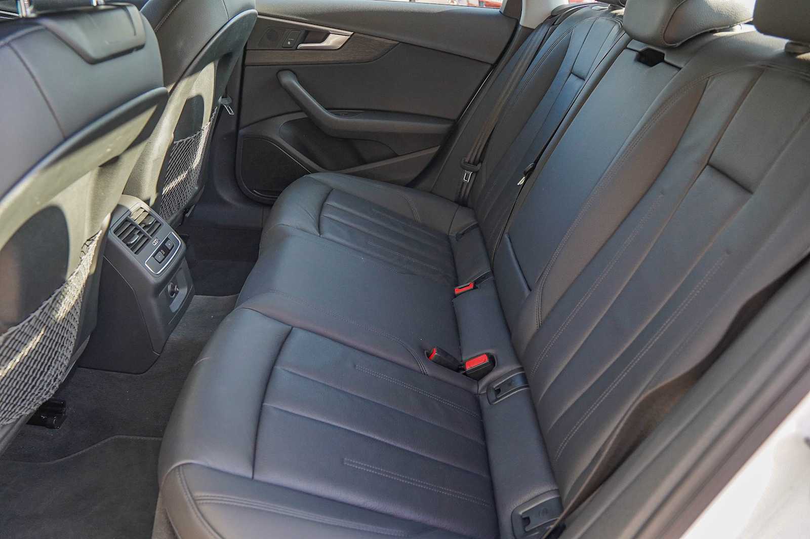 Thumbnail: 2019 Audi A4 - 31