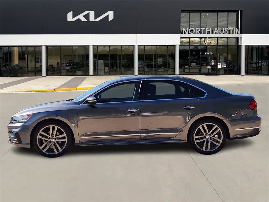 Thumbnail: 2016 Volkswagen Passat - 4
