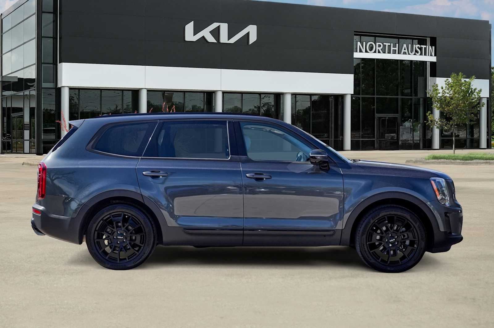 Thumbnail: 2022 Kia Telluride - 8