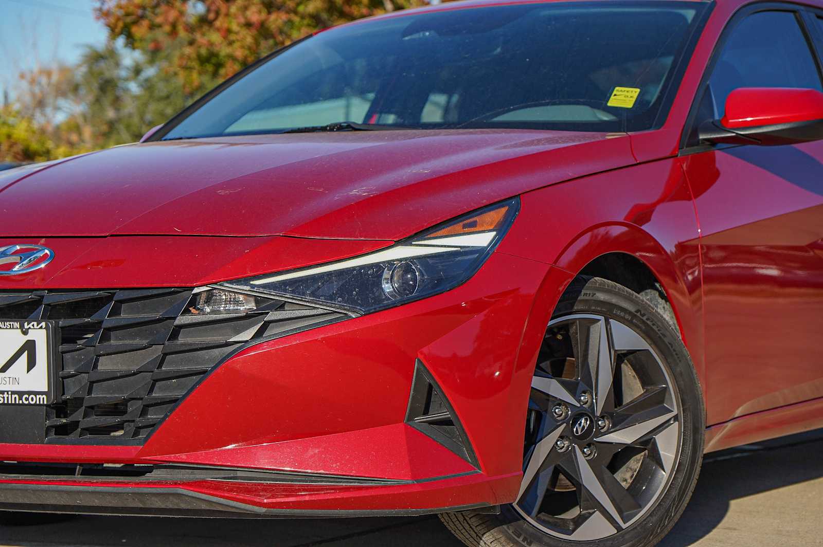 Thumbnail: 2023 Hyundai Elantra - 3