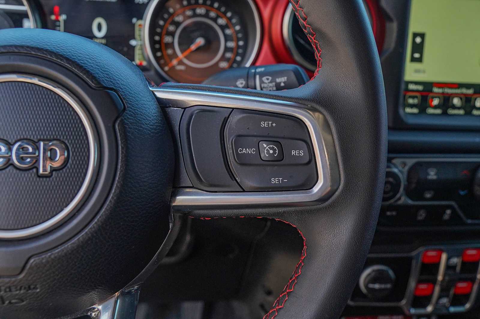 Thumbnail: 2023 Jeep Gladiator - 16