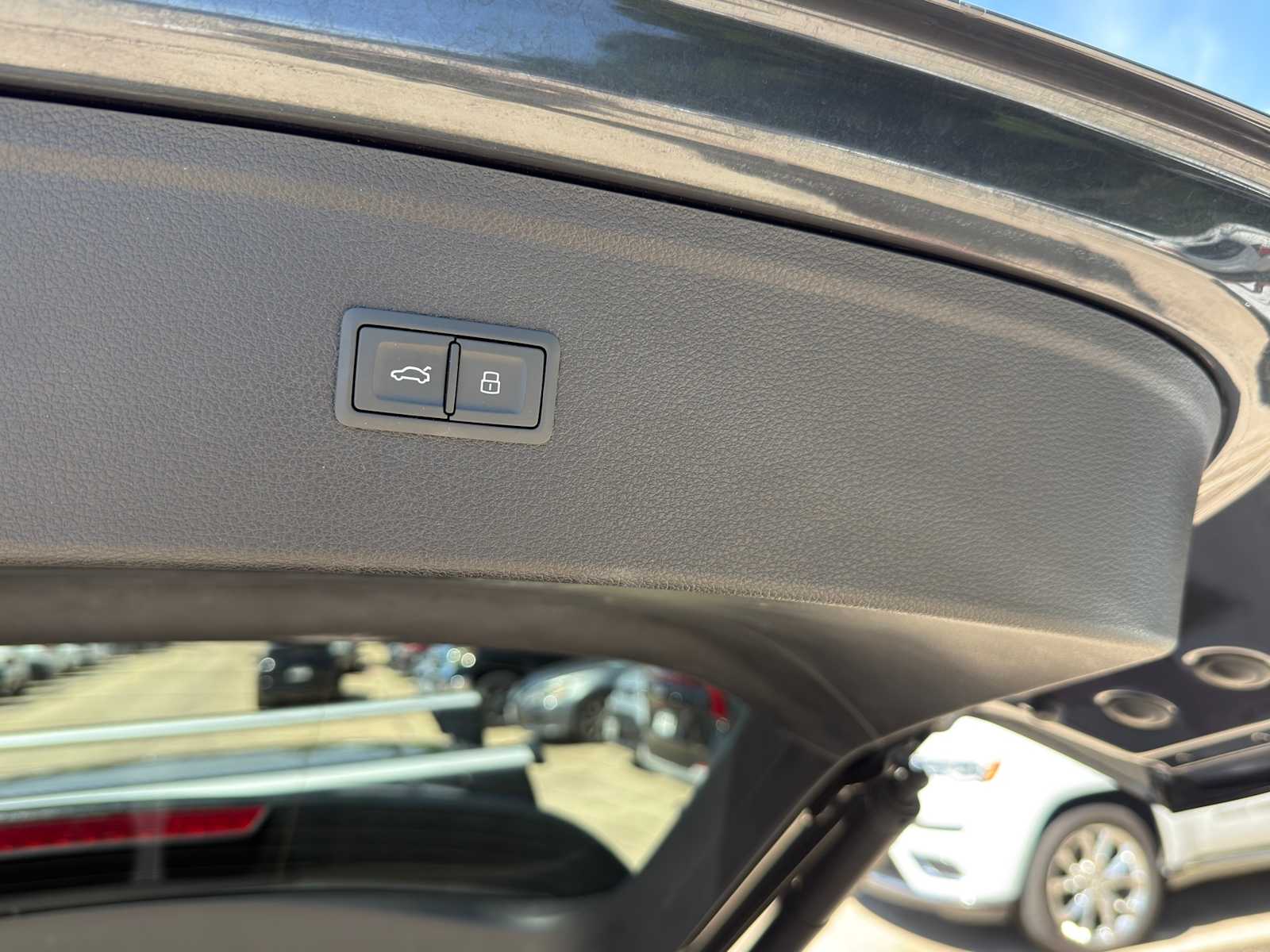 Thumbnail: 2019 Audi Q5 - 10