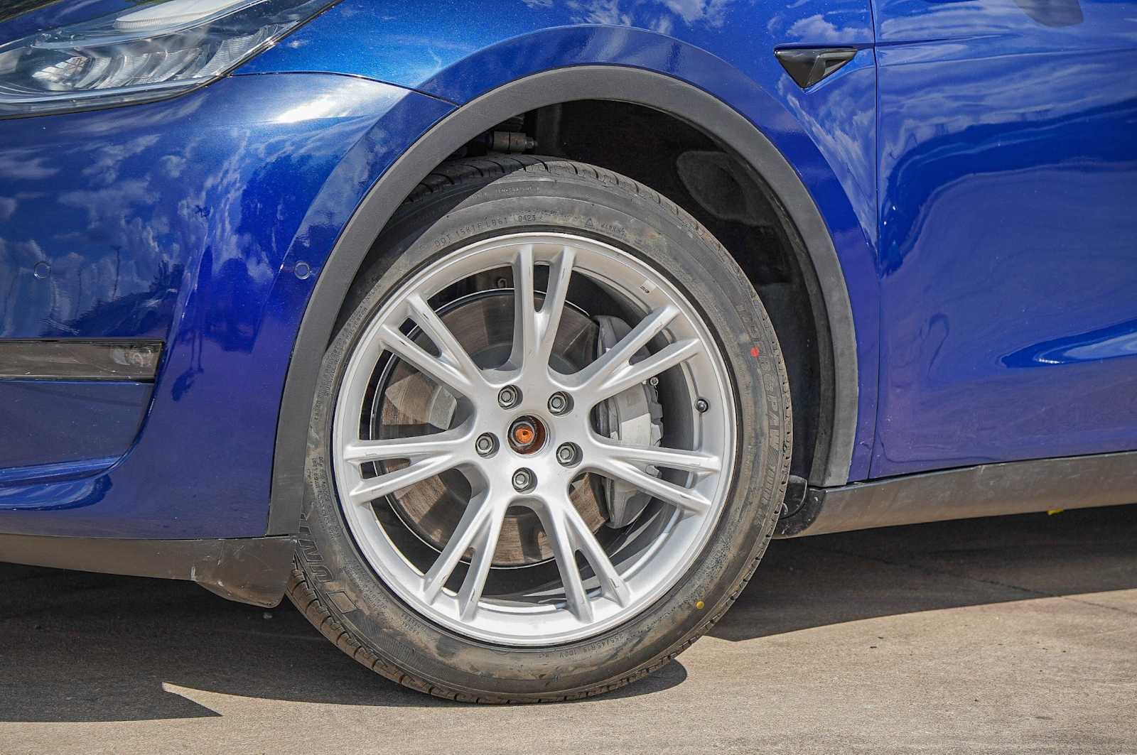 Used 2022 Tesla Model Y Long Range with VIN 7SAYGDEE4NA004121 for sale in Austin, TX