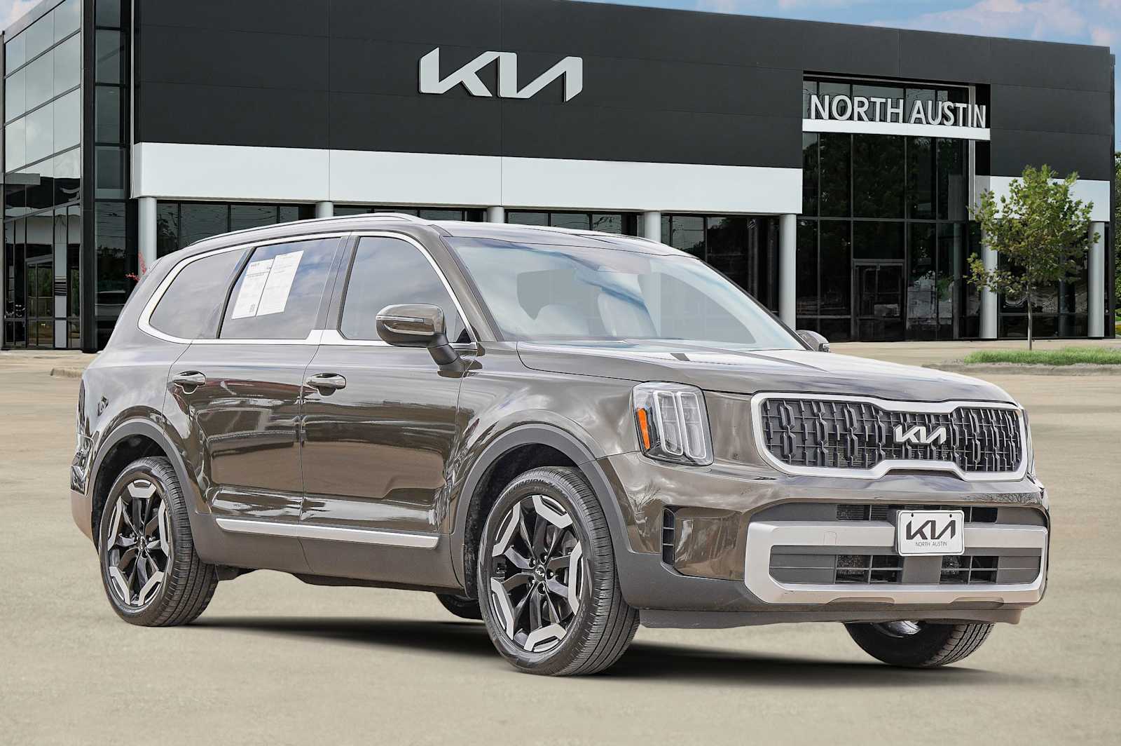 Thumbnail: 2024 Kia Telluride - 8