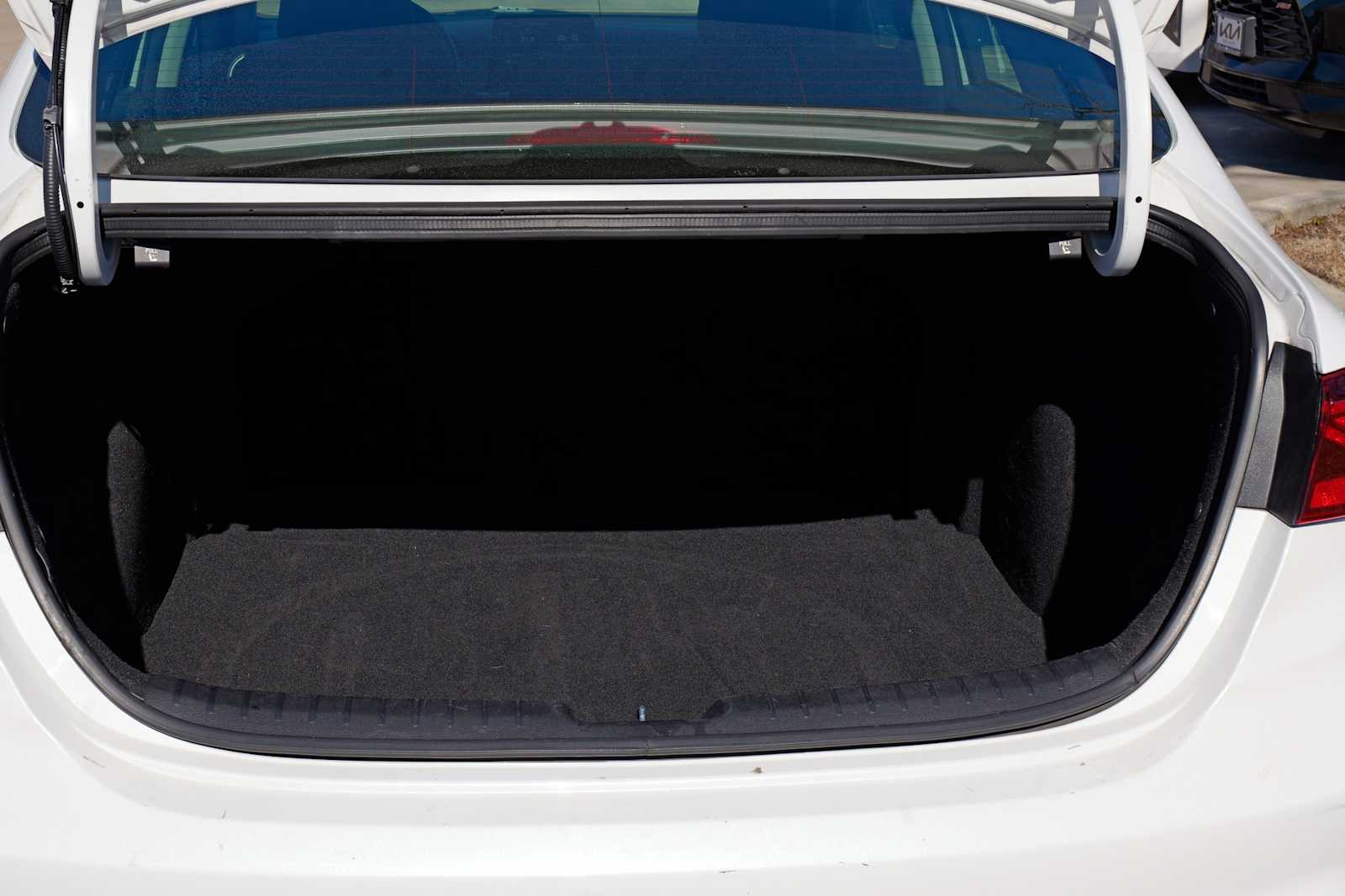 Thumbnail: 2024 Kia Forte - 29