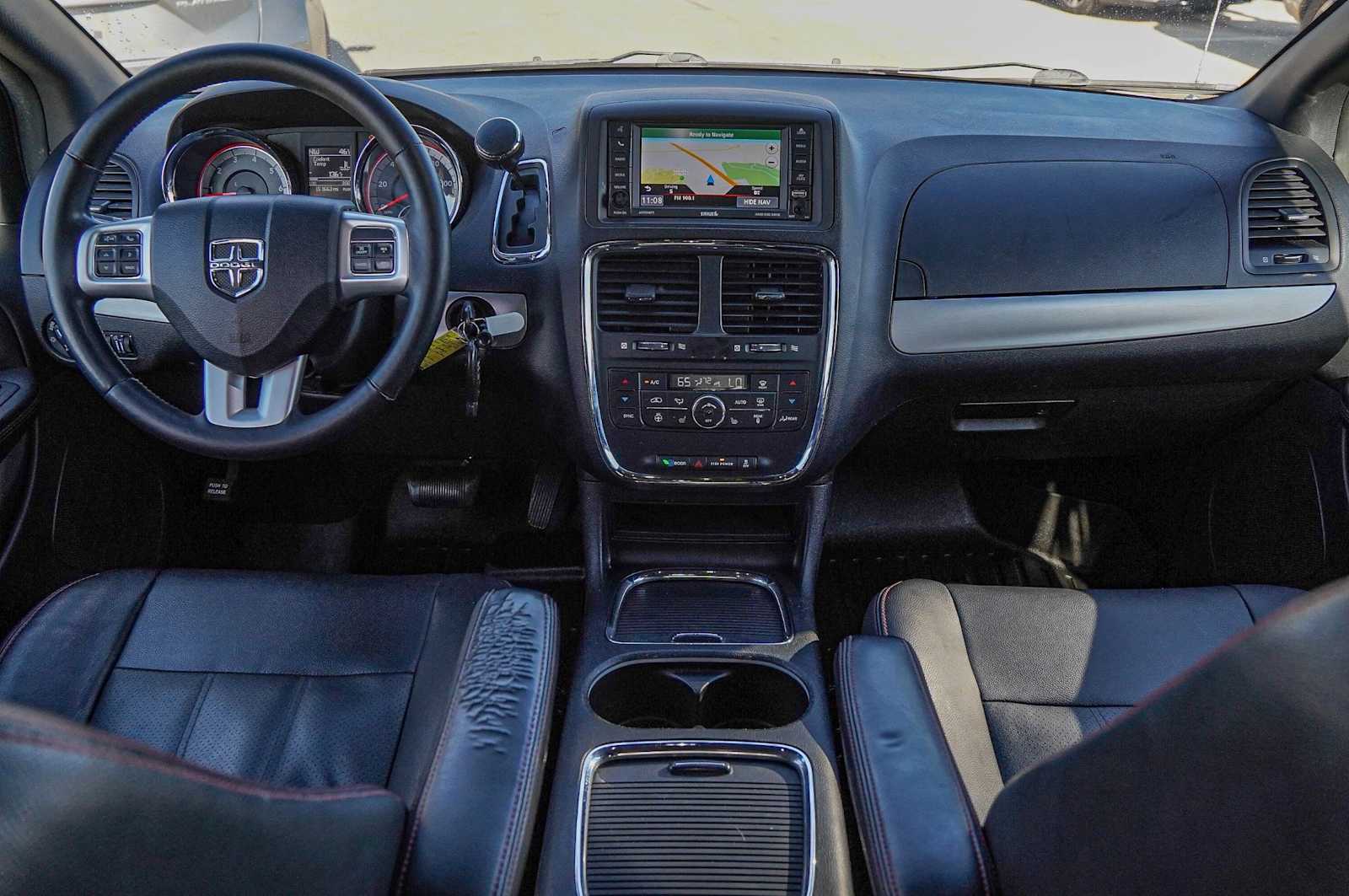 Thumbnail: 2017 Dodge Grand Caravan - 25