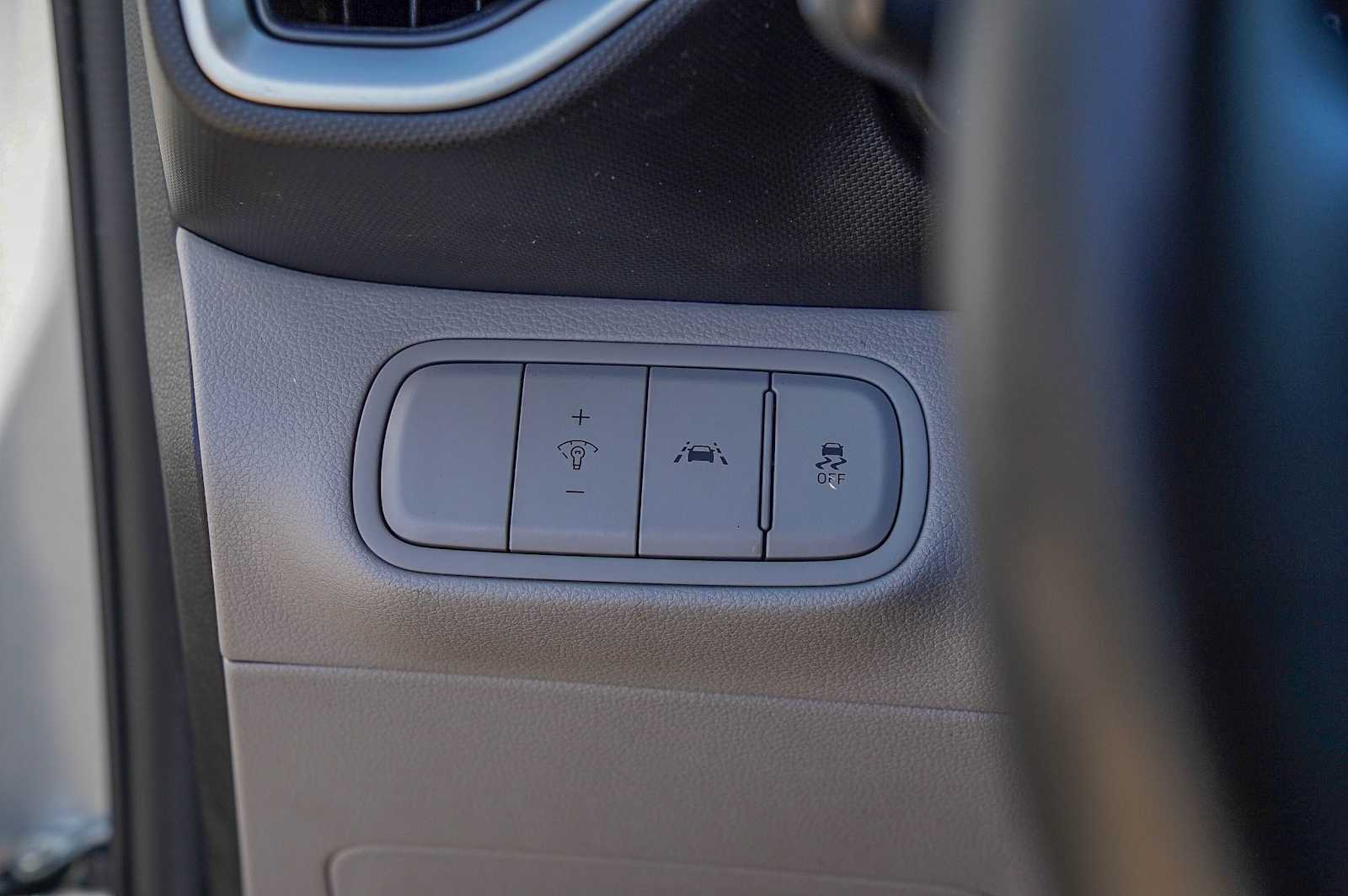 Thumbnail: 2022 Hyundai Venue - 21