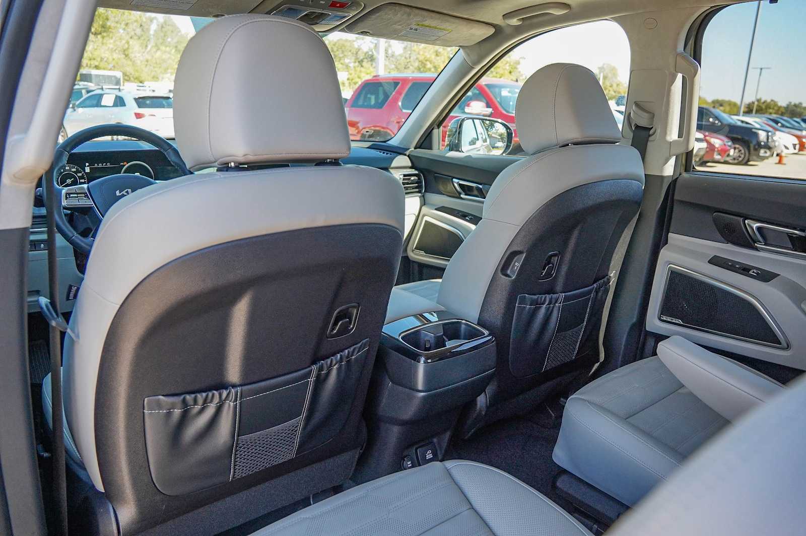 Thumbnail: 2024 Kia Telluride - 31