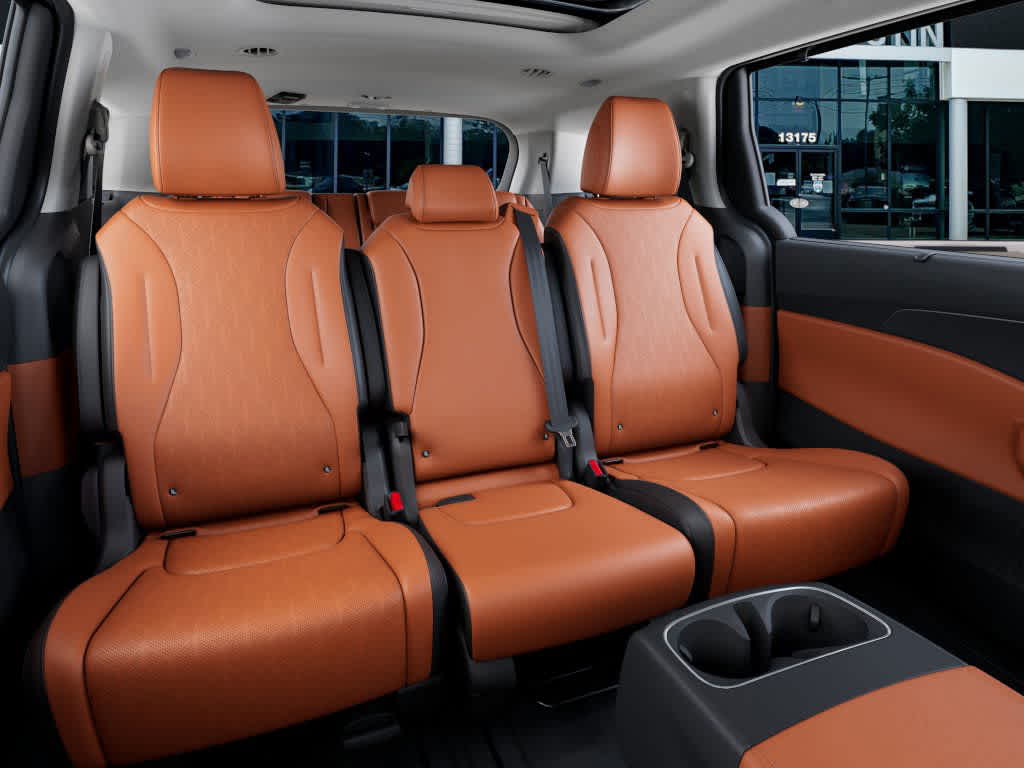 Thumbnail: 2026 Kia Carnival - 16