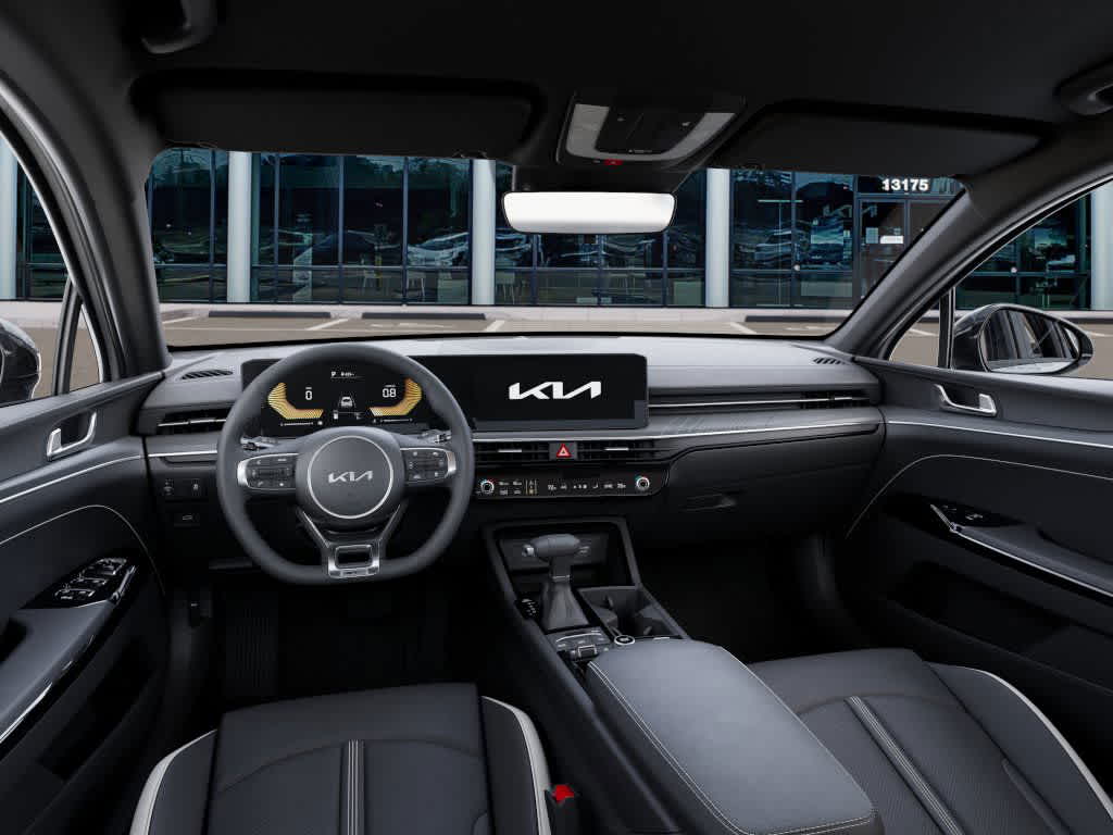 Thumbnail: 2025 Kia K5 - 14
