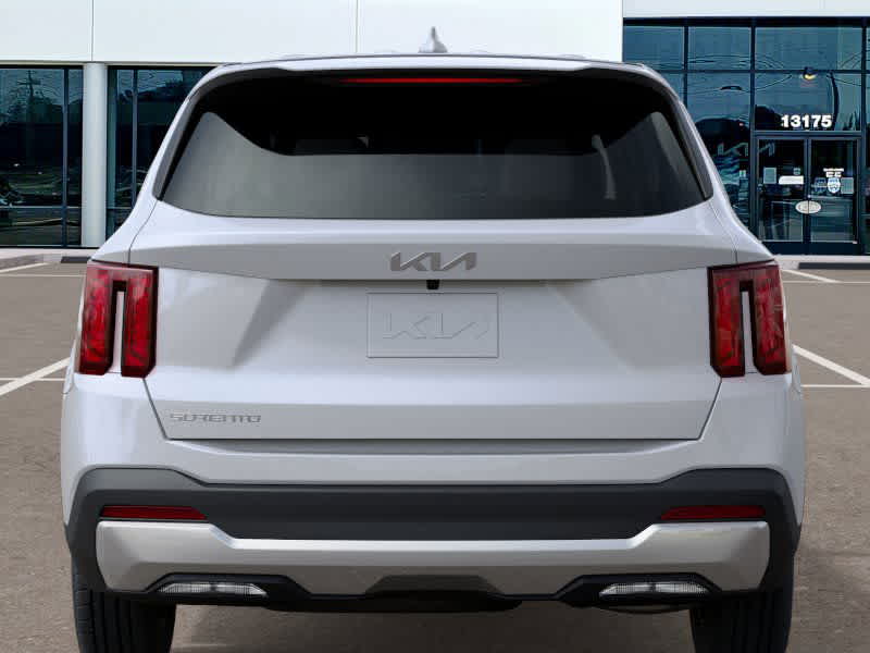 2025 Kia Sorento LX 13