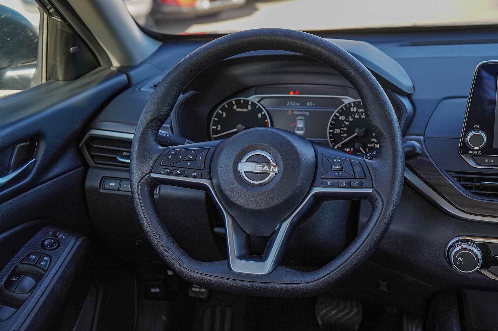 Thumbnail: 2024 Nissan Altima - 26