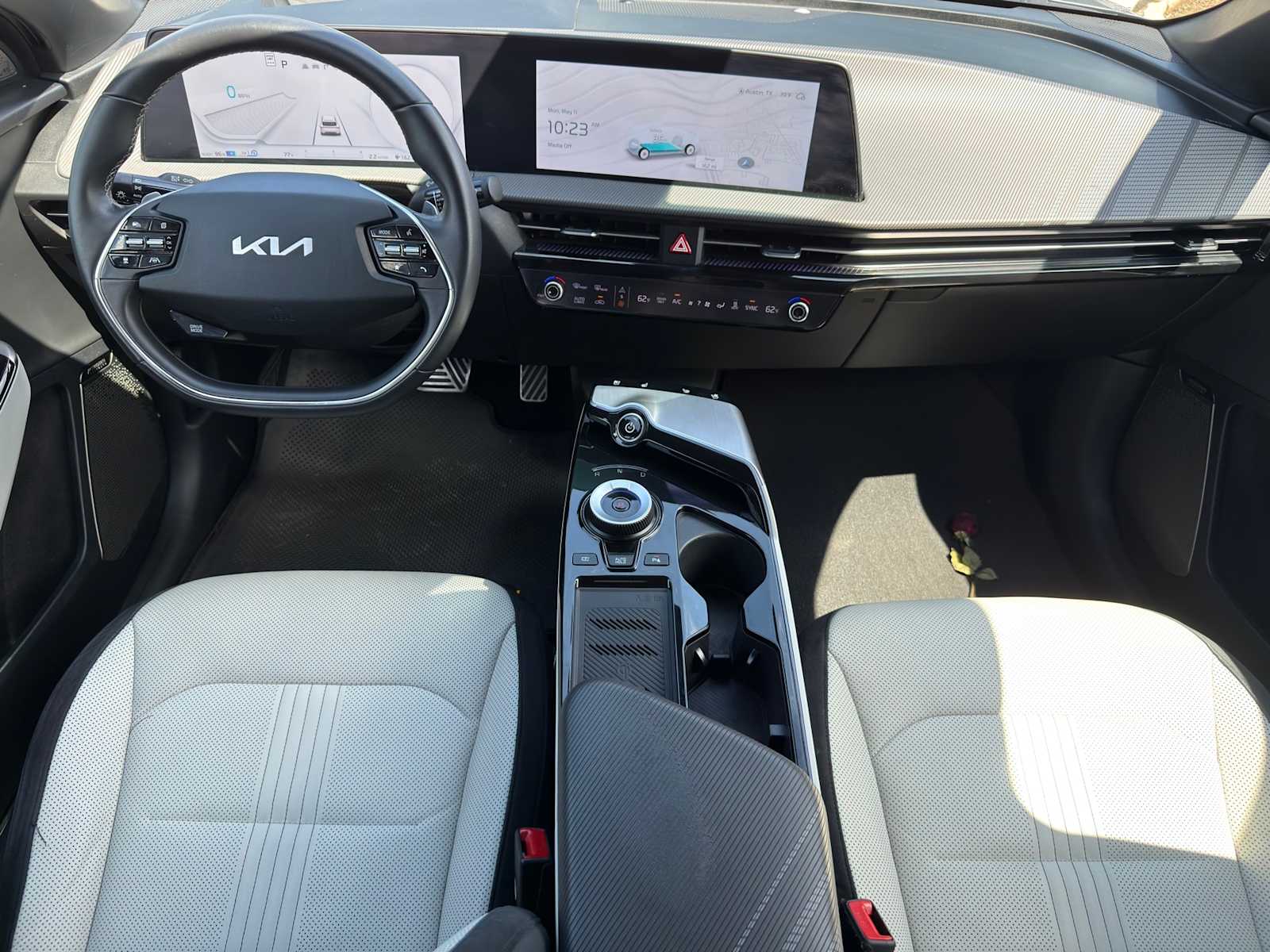 Thumbnail: 2024 Kia EV6 - 18
