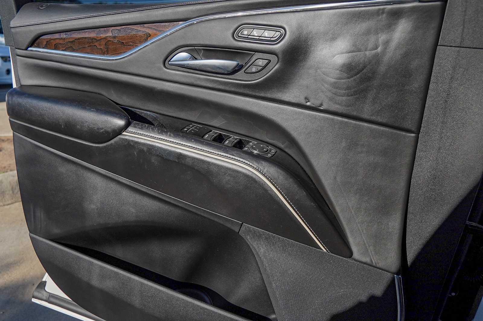 Thumbnail: 2021 Cadillac Escalade - 23