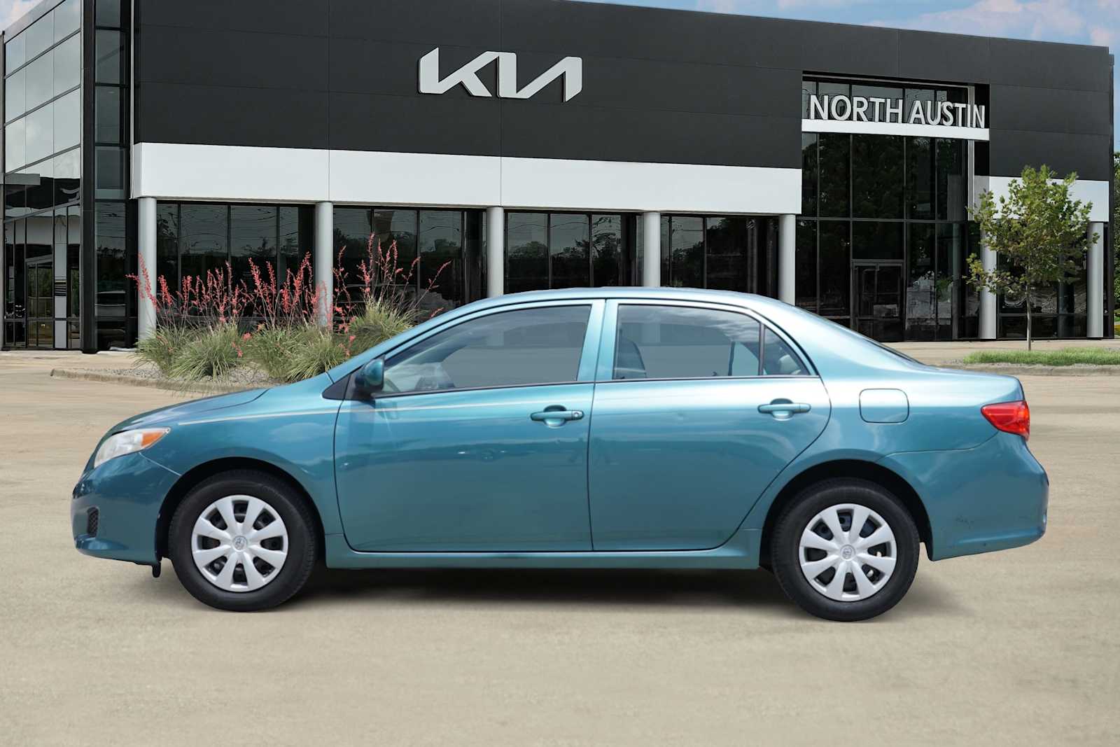 Thumbnail: 2010 Toyota Corolla - 3