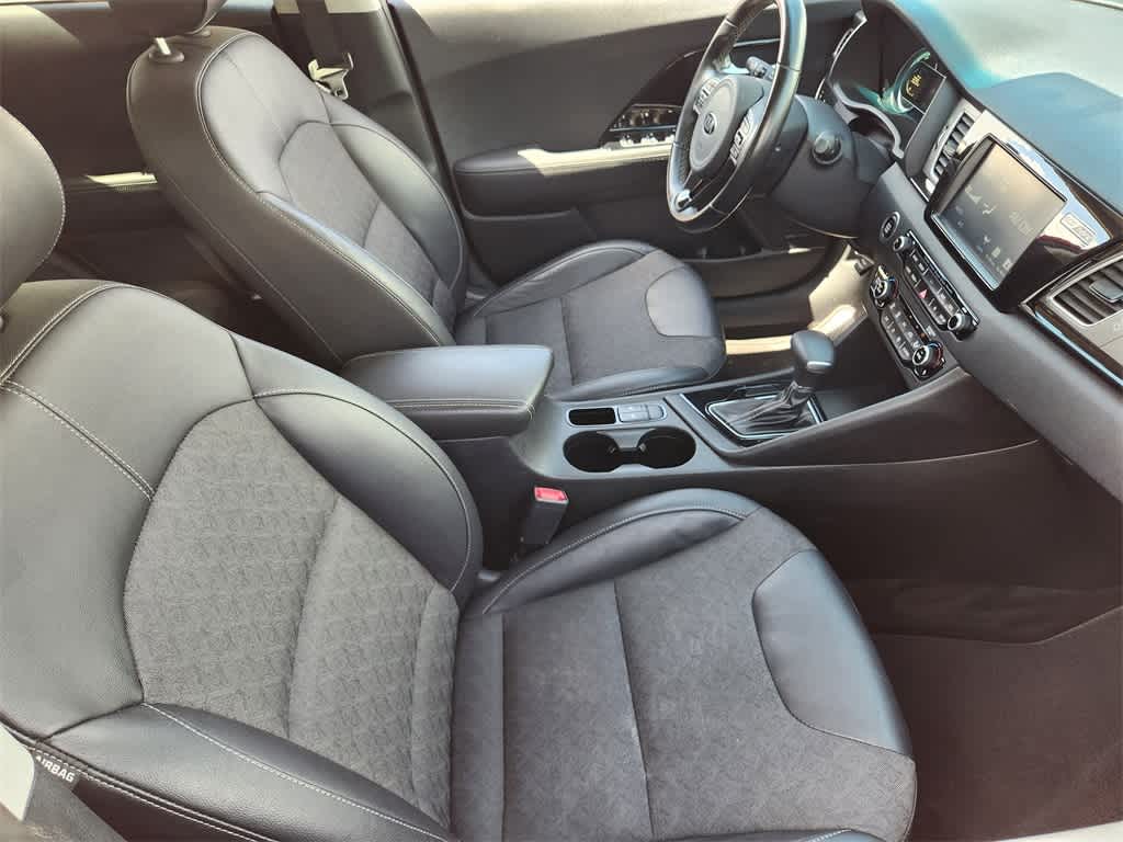 Thumbnail: 2019 Kia Niro - 14