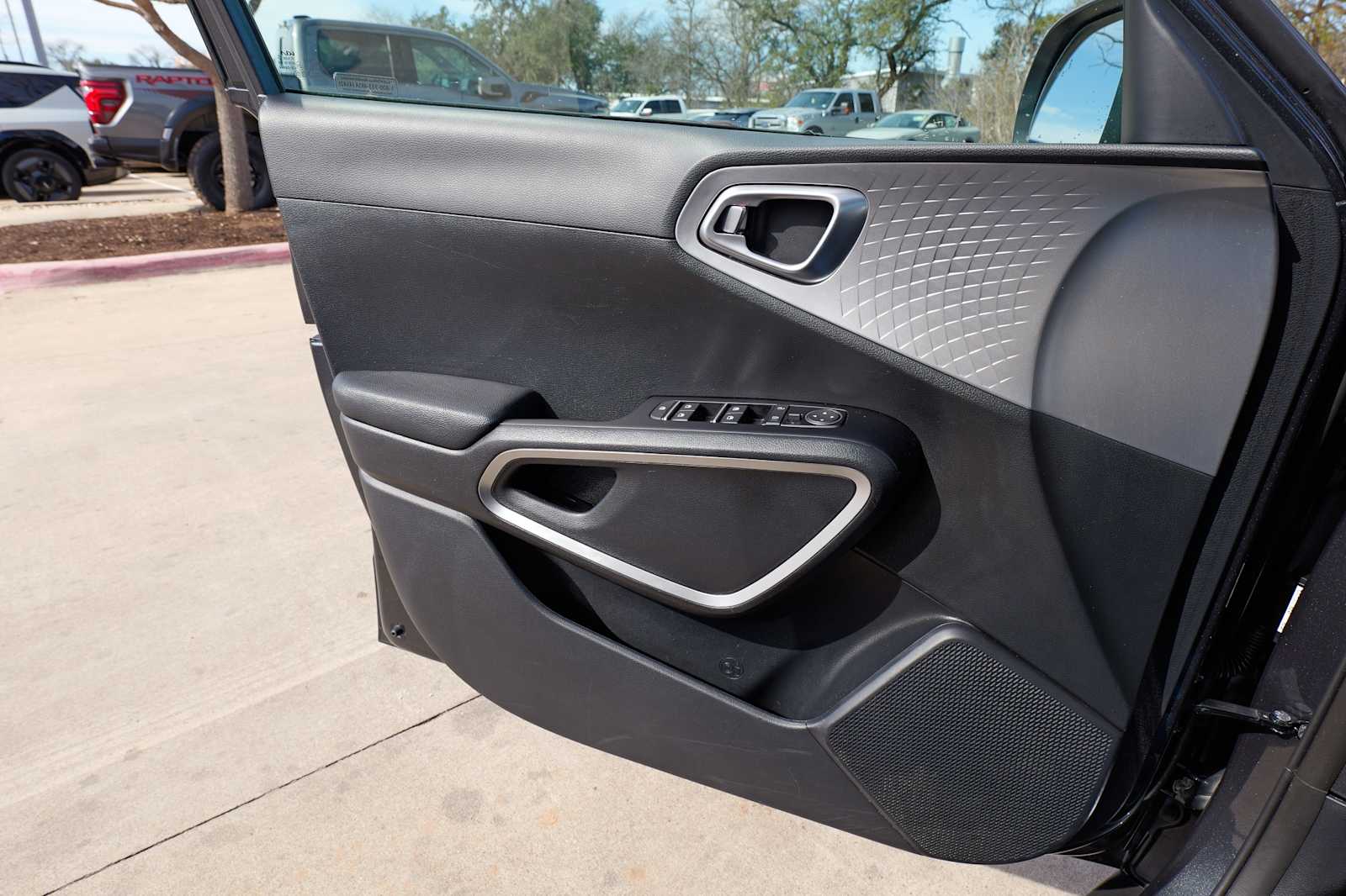 Thumbnail: 2025 Kia Soul - 20