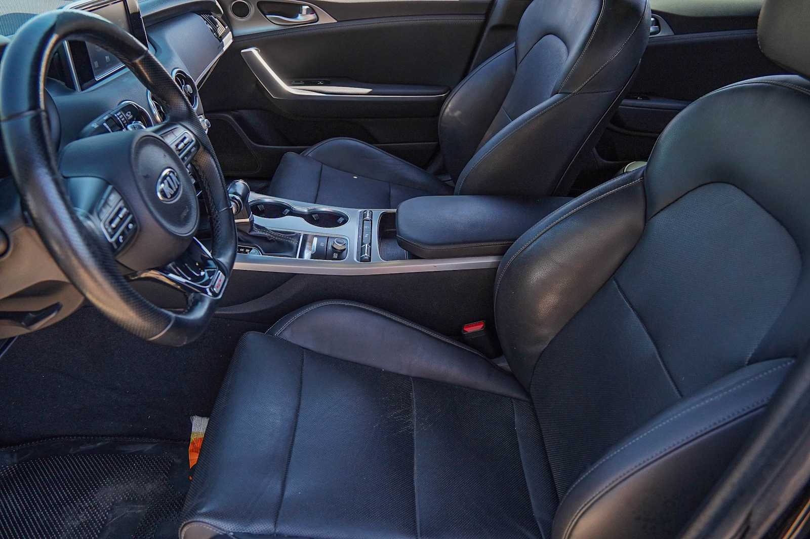 Thumbnail: 2020 Kia Stinger - 10