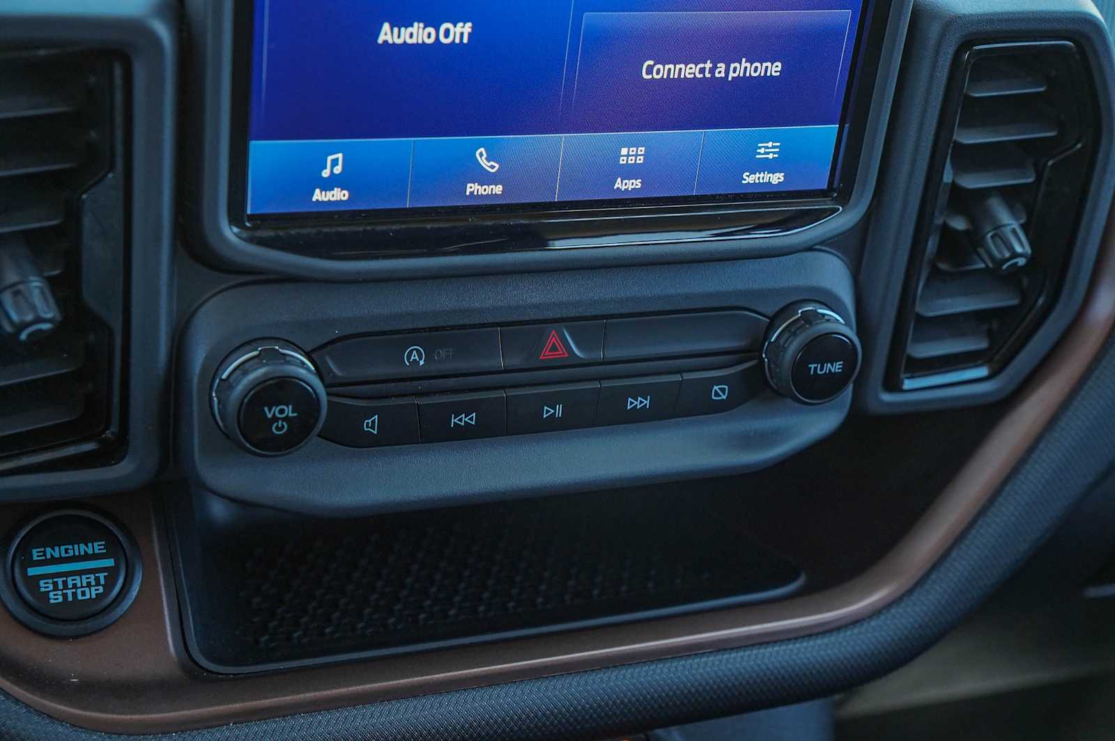 Thumbnail: 2022 Ford Bronco Sport - 20