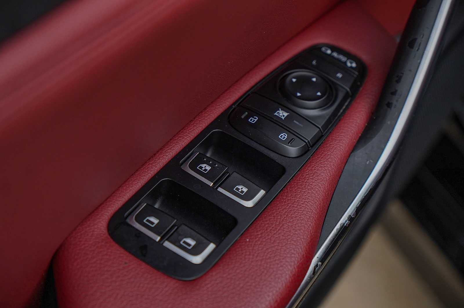 Thumbnail: 2021 Kia Stinger - 25