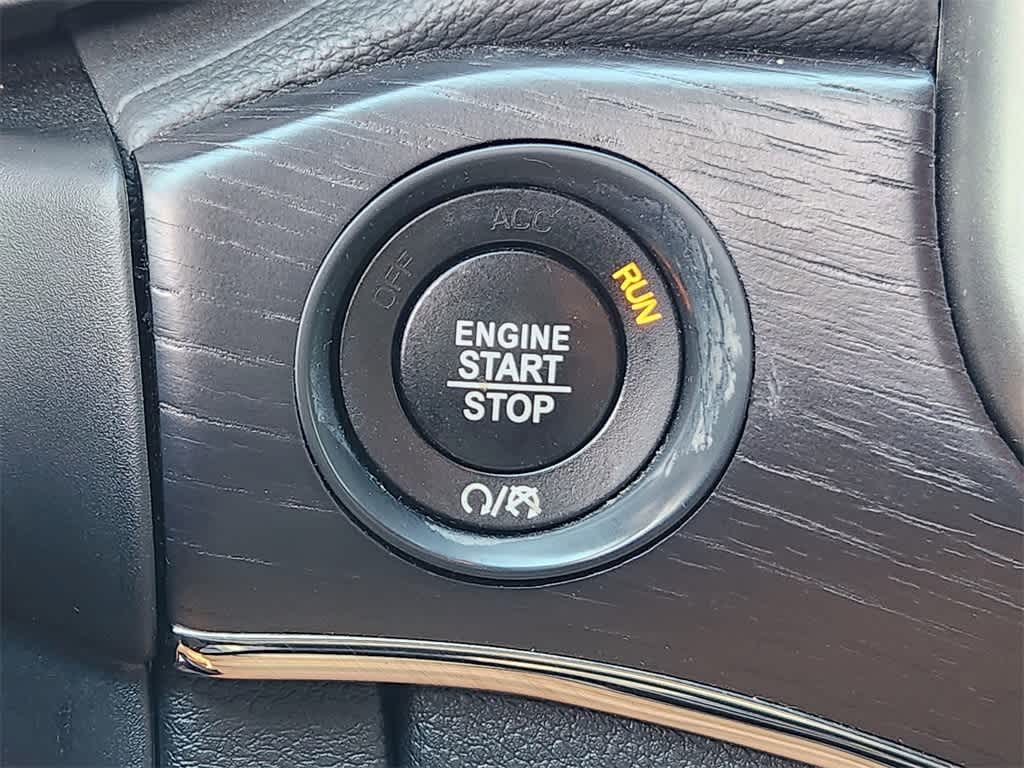 Thumbnail: 2018 Jeep Grand Cherokee - 19