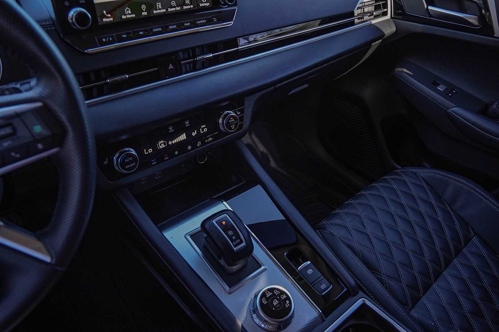 Thumbnail: 2022 Mitsubishi Outlander - 18