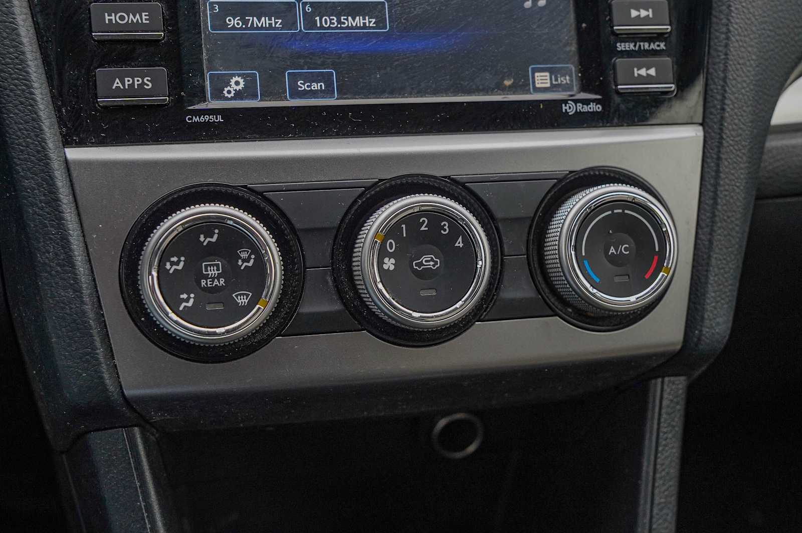 Thumbnail: 2016 Subaru Crosstrek - 18