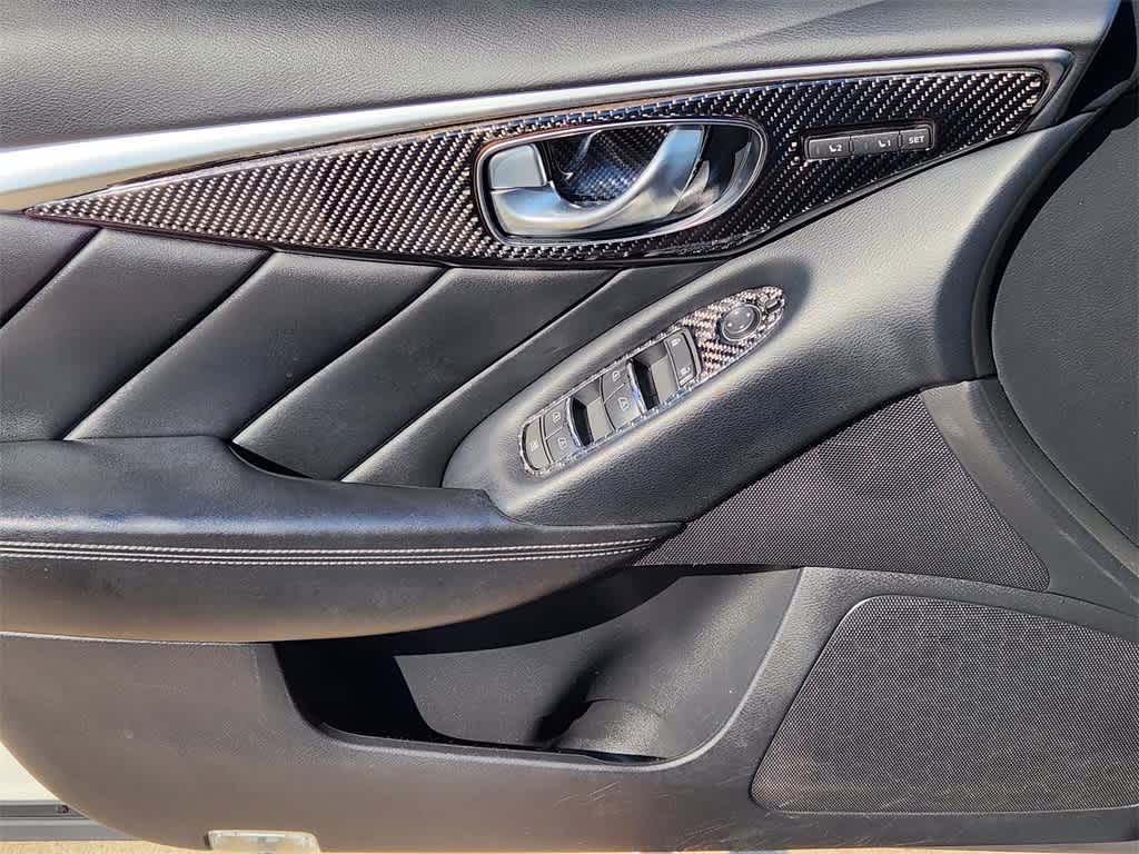 Thumbnail: 2016 INFINITI Q50 - 21