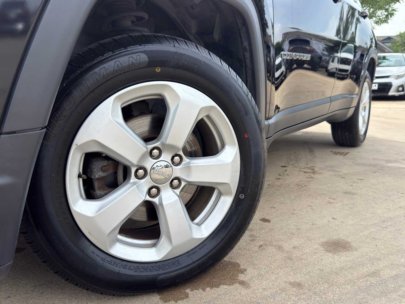 Thumbnail: 2019 Jeep Compass - 3