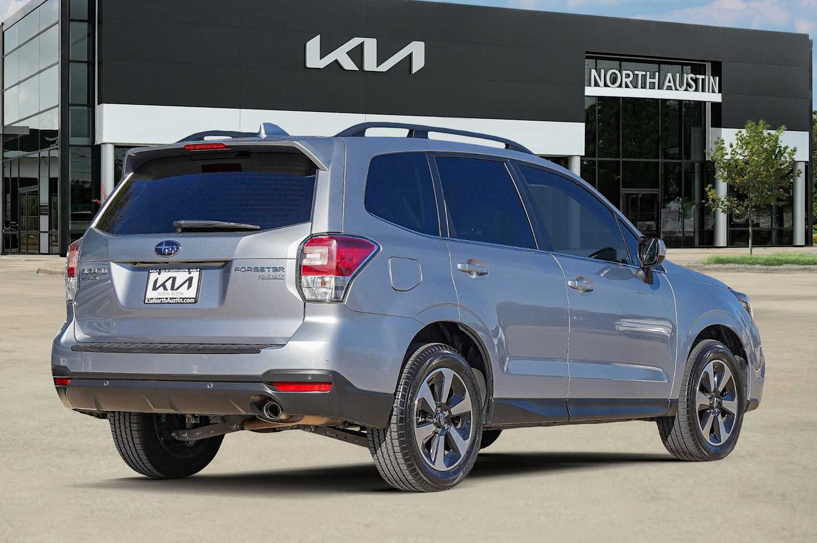 Thumbnail: 2017 Subaru Forester - 6