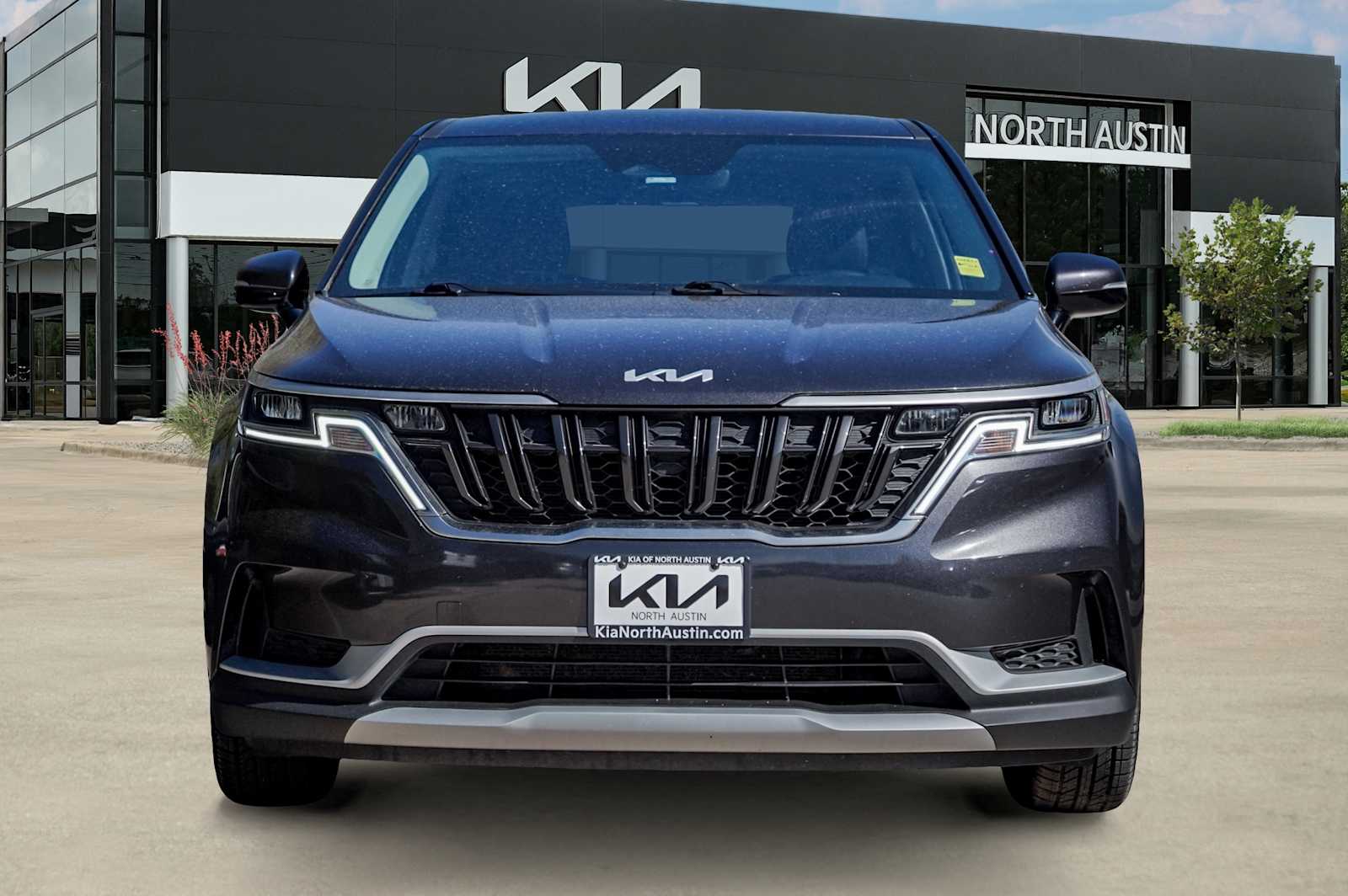 Thumbnail: 2024 Kia Carnival - 3