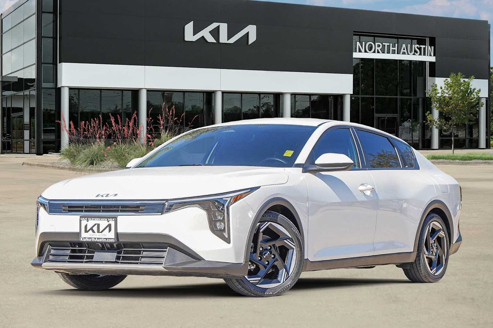 Thumbnail: 2025 Kia K4 - 1