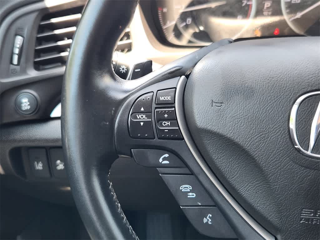 2017 Acura ILX Premium 29