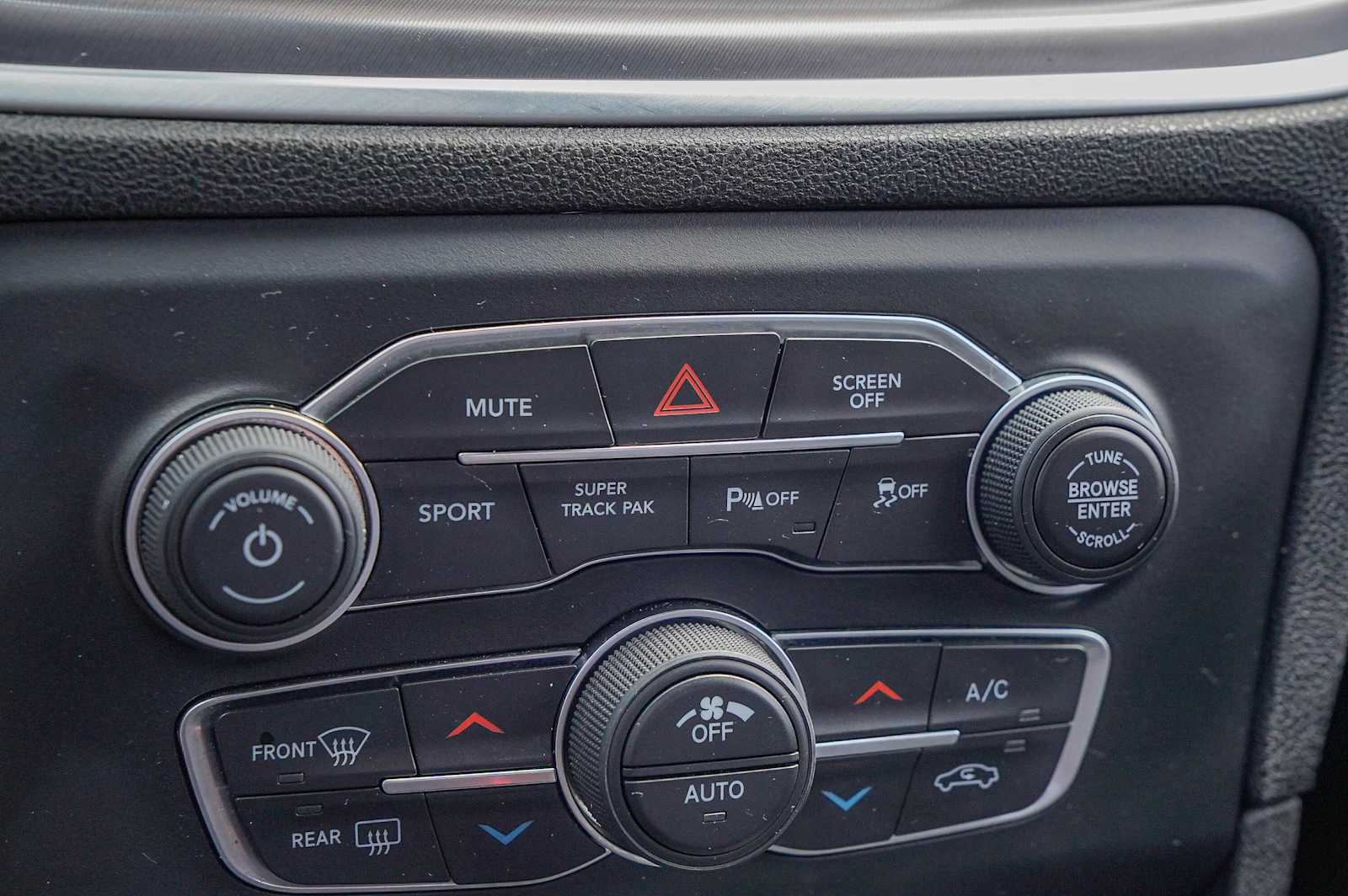 Thumbnail: 2021 Dodge Charger - 19