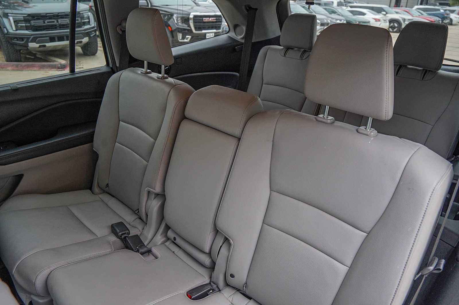 Thumbnail: 2018 Honda Pilot - 31