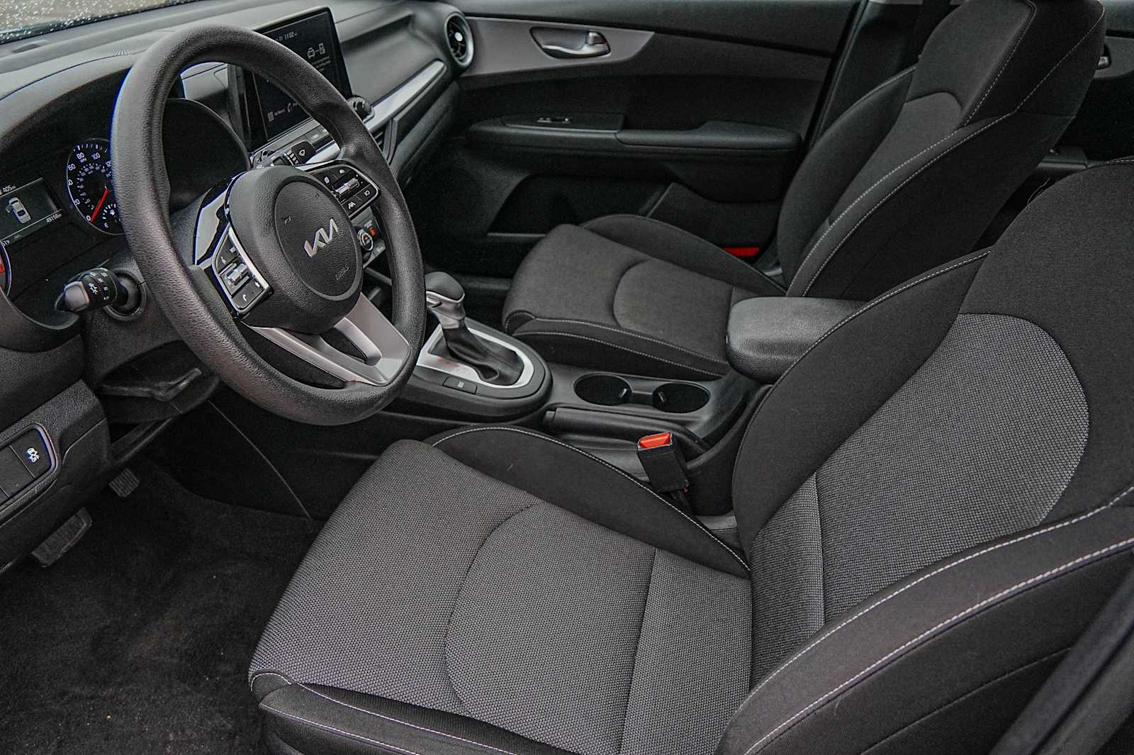 Thumbnail: 2024 Kia Forte - 10