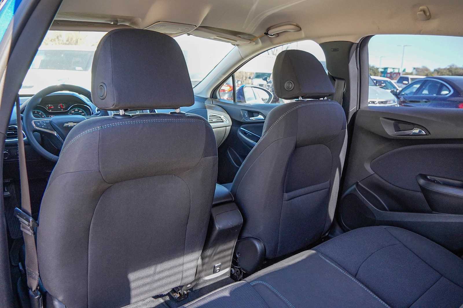 Thumbnail: 2017 Chevrolet Cruze - 27