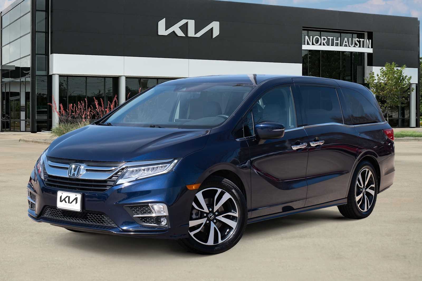 Thumbnail: 2020 Honda Odyssey - 1