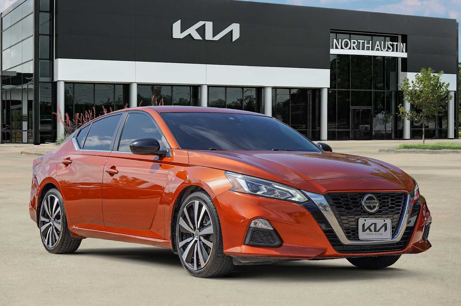 Thumbnail: 2020 Nissan Altima - 8