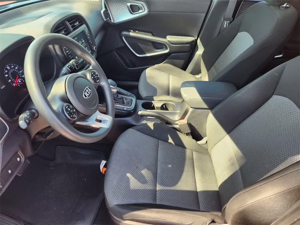 Thumbnail: 2021 Kia Soul - 10