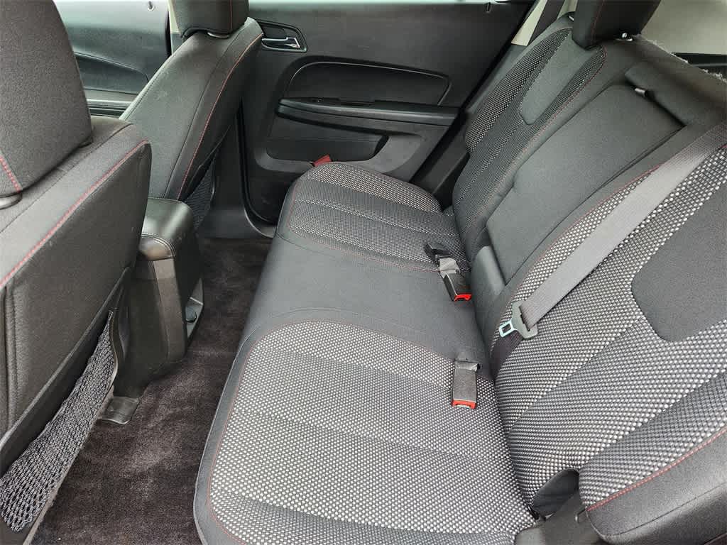 2016 Chevrolet Equinox LT 29