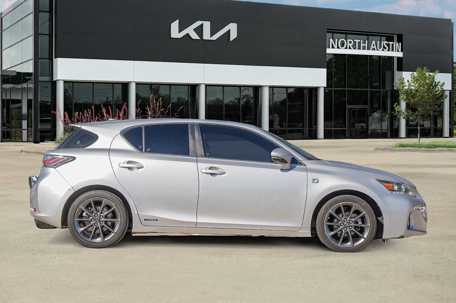 Thumbnail: 2013 Lexus CT - 7