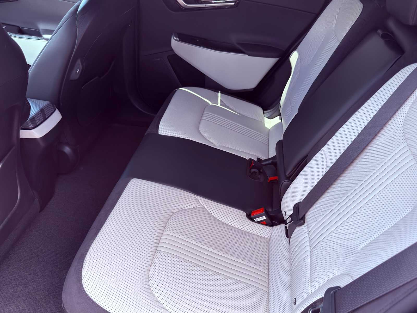 Thumbnail: 2024 Kia EV6 - 32