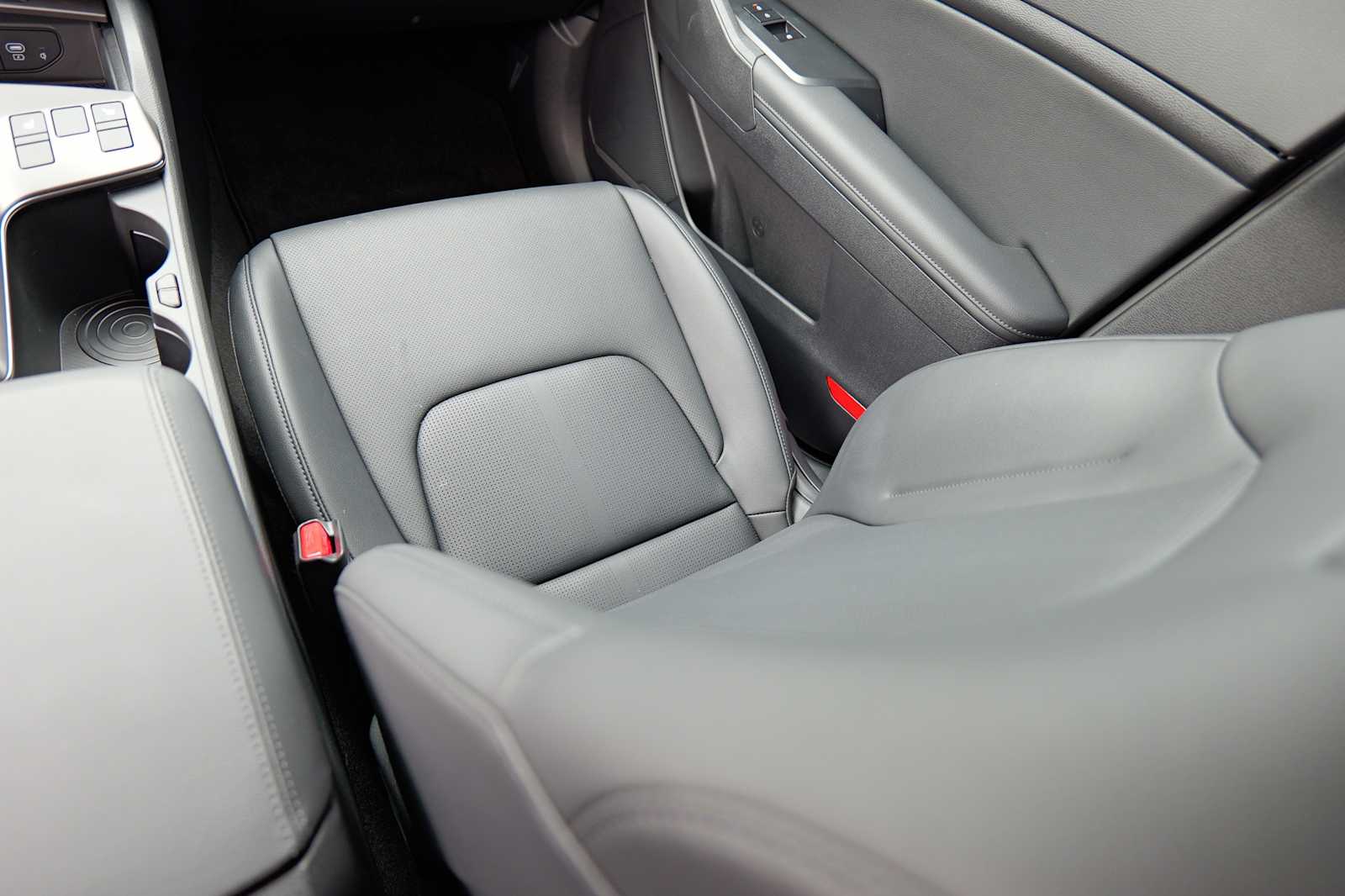 Thumbnail: 2026 Kia Sportage - 26