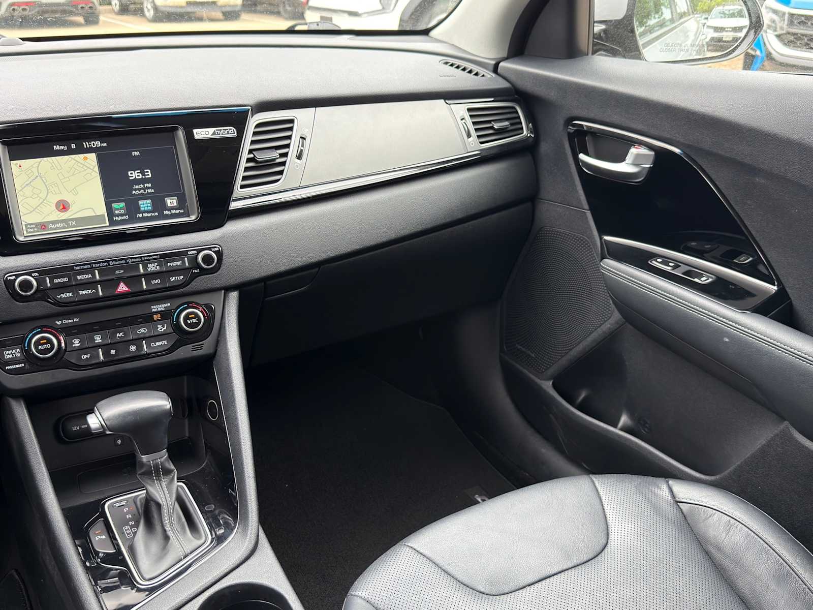 Thumbnail: 2018 Kia Niro - 27